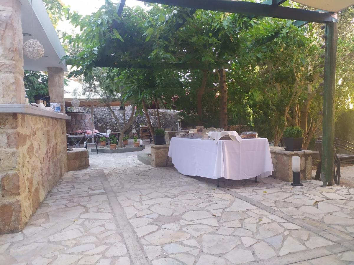 Alicelia Boutique Inn Vathy  Buitenkant foto
